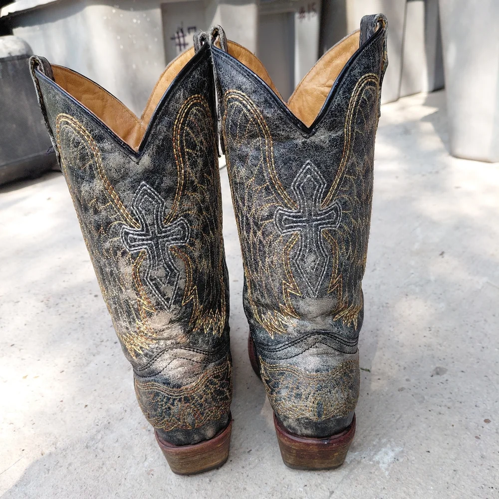 Corral Goldie Winged Distress Boots